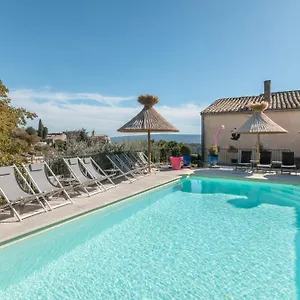 Mas Des Romarins, The Originals Relais מלון